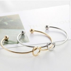 🌻 BFF Knot bangle 🌻